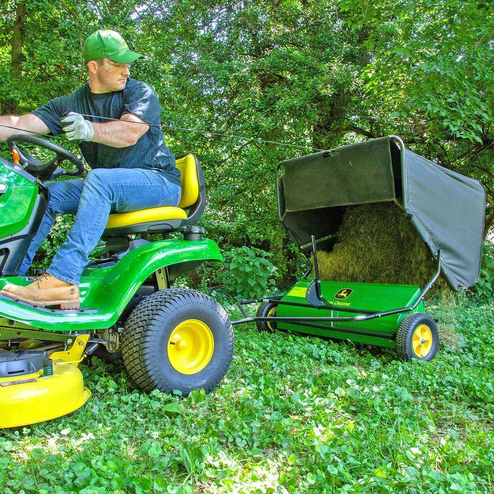 John Deere 42�测�� Tow-Behind Lawn Sweeper, 24 cu. ft. Capacity, Adjustable Brushes